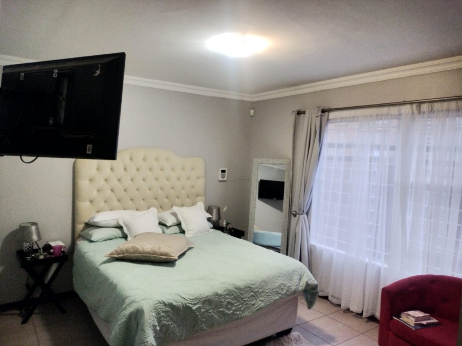 2 Bedroom Property for Sale in Pellissier Free State